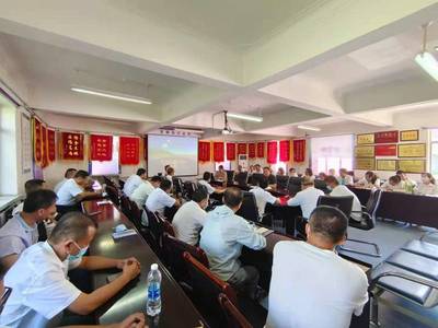 鵬遠公司召開七月份駕駛員安全服務質量培訓會議