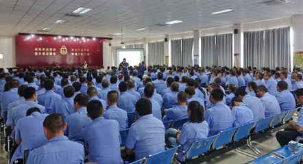 銀川市總工會在公交車和出租車行業(yè)開展優(yōu)質(zhì)服務(wù)標(biāo)兵競賽活動